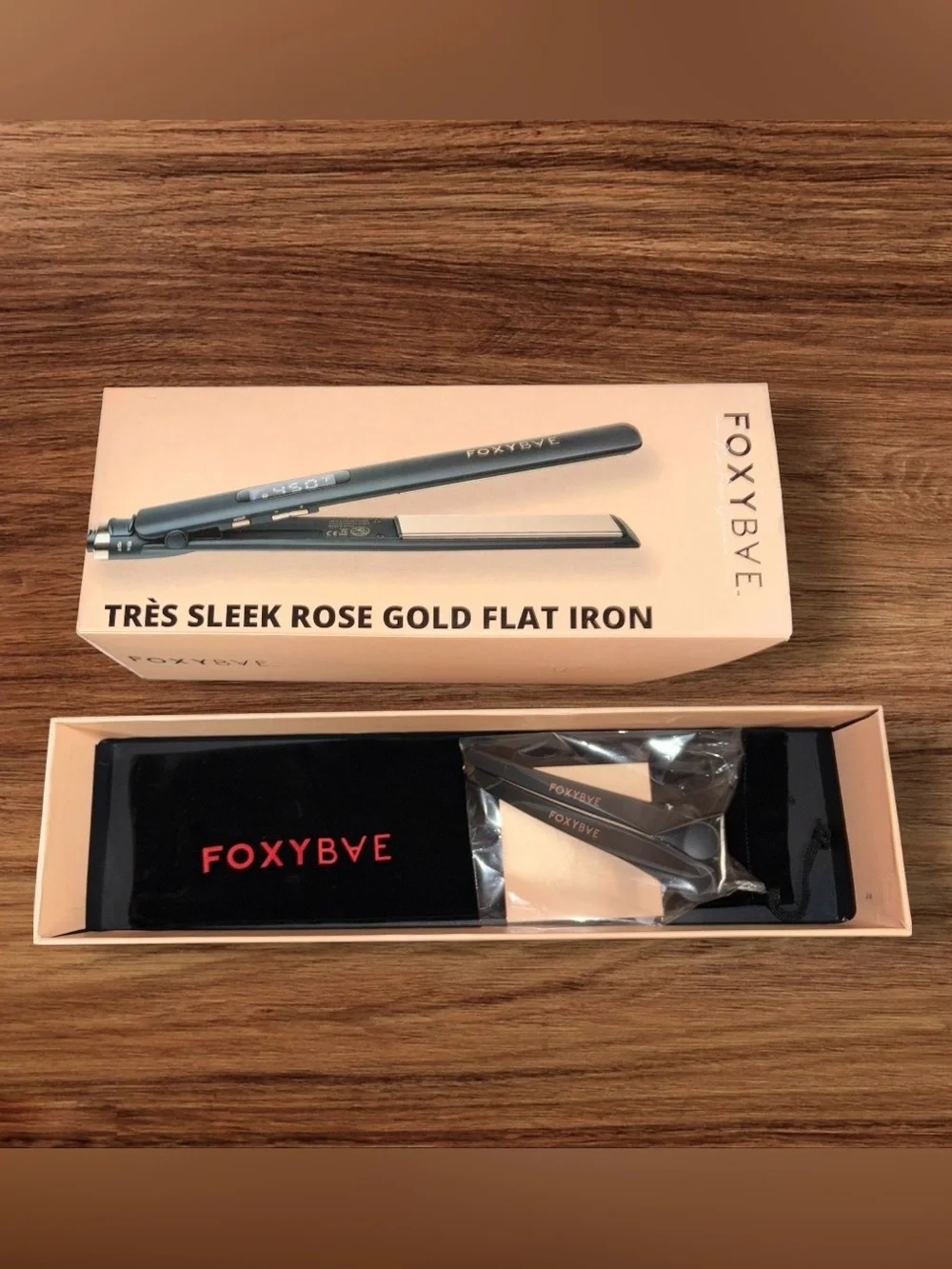 FoxyBae  Très Sleek Rose Gold Flat Iron